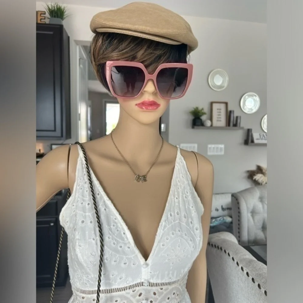 โจNWT Mauve Blush Pink Statement Oversized square framed sunglasses ๐ sunshades - Picture 8 of 14